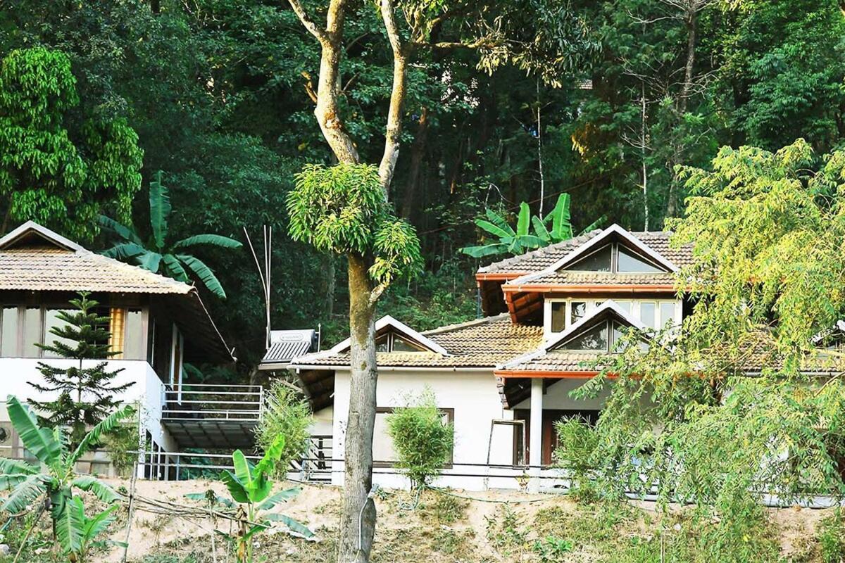 Danny'S Den Villa มาดิเครี ภายนอก รูปภาพ